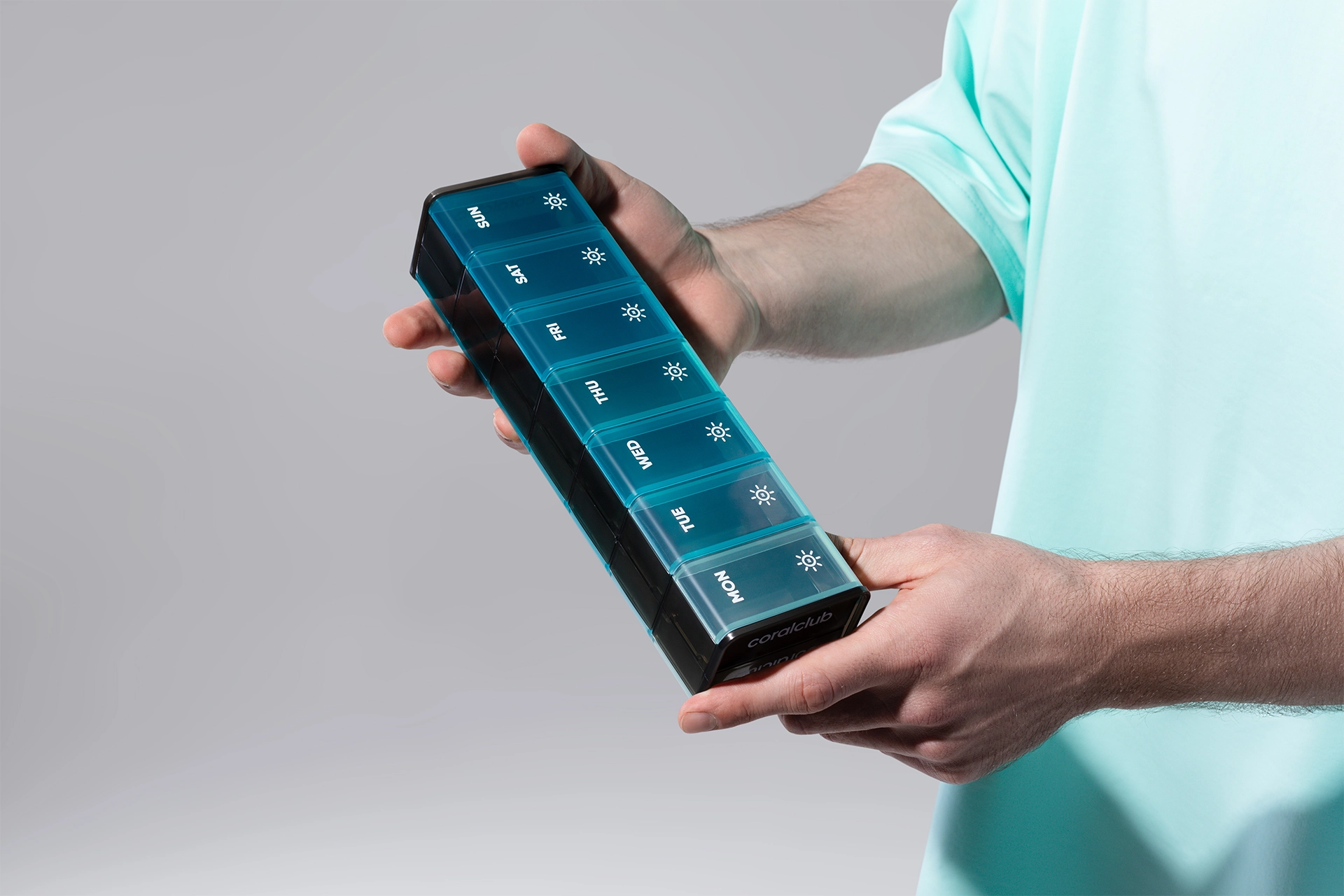 GoBox эки жактуу корпус менен, көк